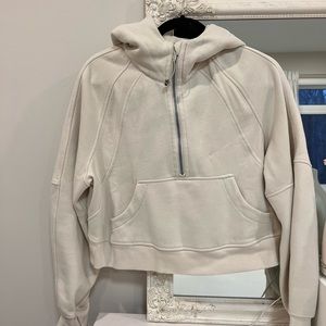 Lululemon Cropped Scuba size XS/S